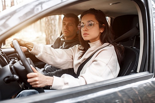 What Is Commentary Driving? A Guide to Safer and More Skilled Driving